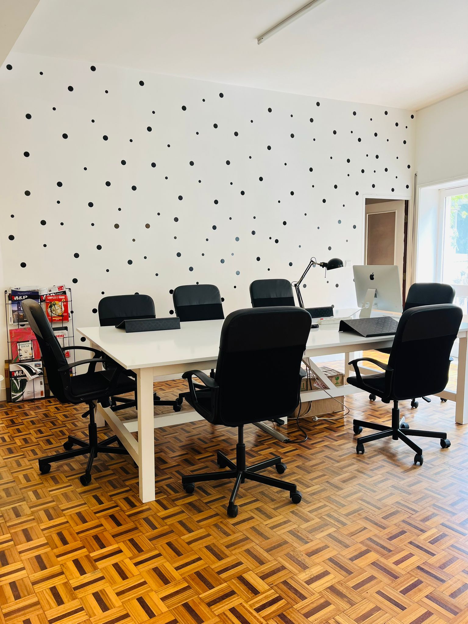 Interior do AIhub Porto